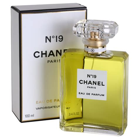 Chanel No 19 Eau de Parfum Chanel Feminino 